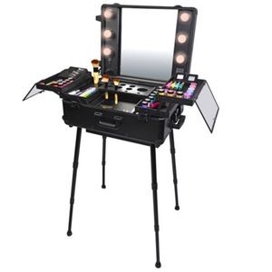 Hollowed Stylist Professional Make Up Suitcase